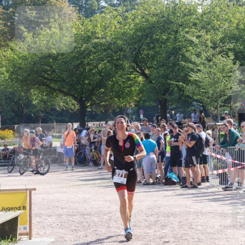 08.09.2024 - Stadtparktriathlon Luisa Fischer http://msf.ph/oto/7035921 08.09.2024 11:23:57 Ziel 271 meine-sportfotos.de