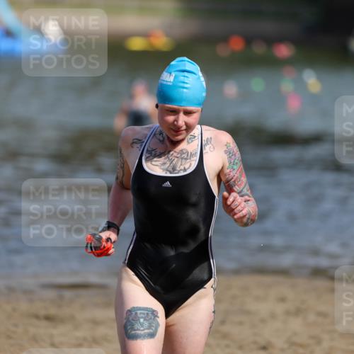 08.09.2024 - Stadtparktriathlon Michael Strokosch http://msf.ph/oto/7035927 08.09.2024 12:15:03 Schwimmen 854 meine-sportfotos.de