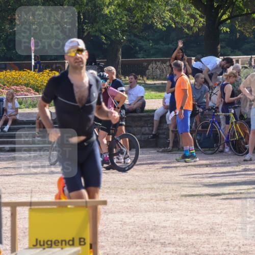08.09.2024 - Stadtparktriathlon Luisa Fischer http://msf.ph/oto/7035945 08.09.2024 11:24:08 Ziel 423 meine-sportfotos.de