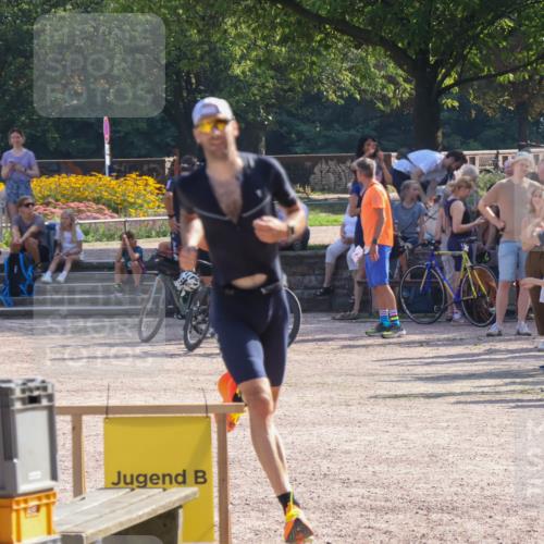 08.09.2024 - Stadtparktriathlon Luisa Fischer http://msf.ph/oto/7035947 08.09.2024 11:24:08 Ziel 423 meine-sportfotos.de