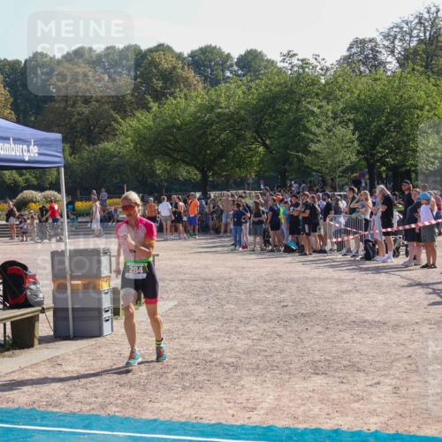 08.09.2024 - Stadtparktriathlon Luisa Fischer http://msf.ph/oto/7035990 08.09.2024 11:24:37 Ziel 284 meine-sportfotos.de