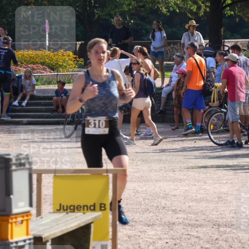 08.09.2024 - Stadtparktriathlon Luisa Fischer http://msf.ph/oto/7036004 08.09.2024 11:24:55 Ziel 310, 359 meine-sportfotos.de