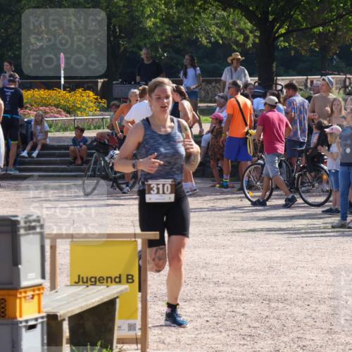 08.09.2024 - Stadtparktriathlon Luisa Fischer http://msf.ph/oto/7036006 08.09.2024 11:24:56 Ziel 310, 359 meine-sportfotos.de