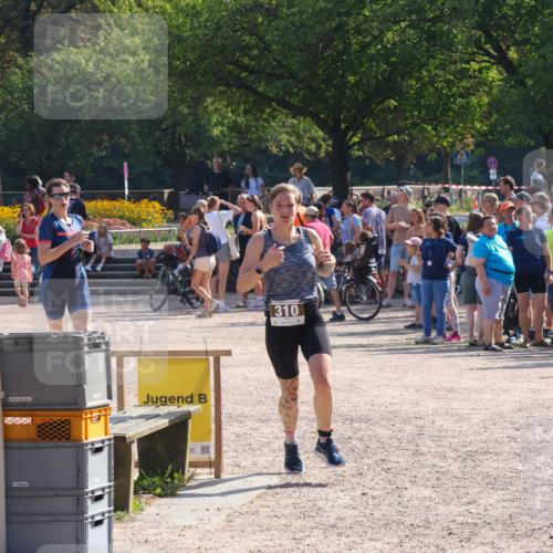 08.09.2024 - Stadtparktriathlon Luisa Fischer http://msf.ph/oto/7036011 08.09.2024 11:24:56 Ziel 310, 359 meine-sportfotos.de