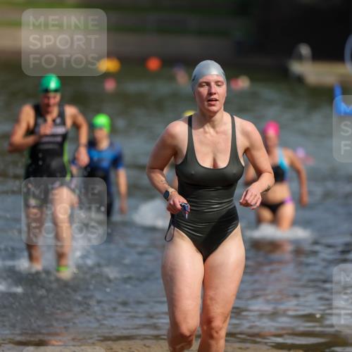 08.09.2024 - Stadtparktriathlon Michael Strokosch http://msf.ph/oto/7036012 08.09.2024 12:15:45 Schwimmen 911, 913, 914, 922, 933, 934 meine-sportfotos.de