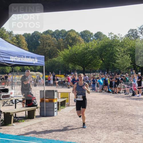 08.09.2024 - Stadtparktriathlon Luisa Fischer http://msf.ph/oto/7036023 08.09.2024 11:24:58 Ziel 310, 359 meine-sportfotos.de