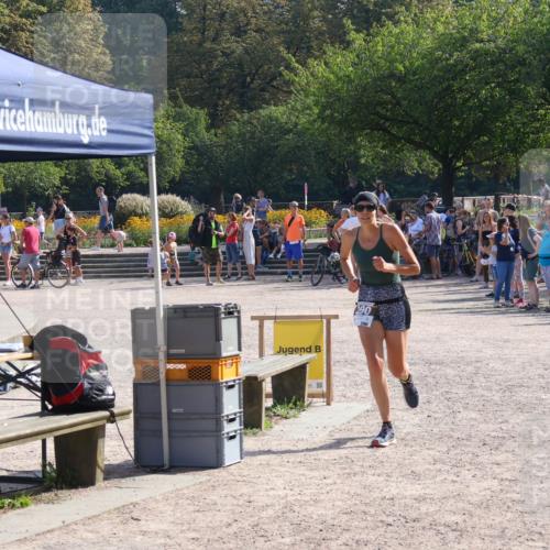 08.09.2024 - Stadtparktriathlon Luisa Fischer http://msf.ph/oto/7036043 08.09.2024 11:25:05 Ziel 290, 310, 359 meine-sportfotos.de