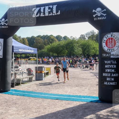 08.09.2024 - Stadtparktriathlon Luisa Fischer http://msf.ph/oto/7036074 08.09.2024 11:25:14 Ziel 287, 290 meine-sportfotos.de