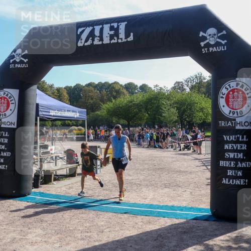 08.09.2024 - Stadtparktriathlon Luisa Fischer http://msf.ph/oto/7036080 08.09.2024 11:25:15 Ziel 287 meine-sportfotos.de