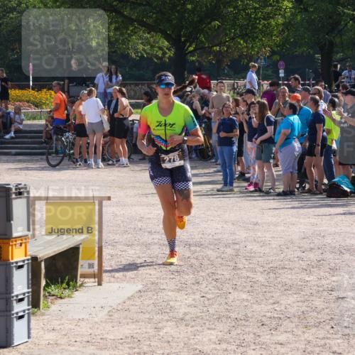 08.09.2024 - Stadtparktriathlon Luisa Fischer http://msf.ph/oto/7036105 08.09.2024 11:25:38 Ziel 278, 304 meine-sportfotos.de