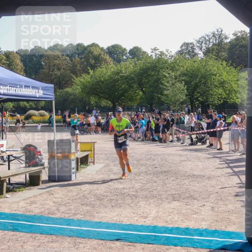 08.09.2024 - Stadtparktriathlon Luisa Fischer http://msf.ph/oto/7036116 08.09.2024 11:25:40 Ziel 278, 304 meine-sportfotos.de