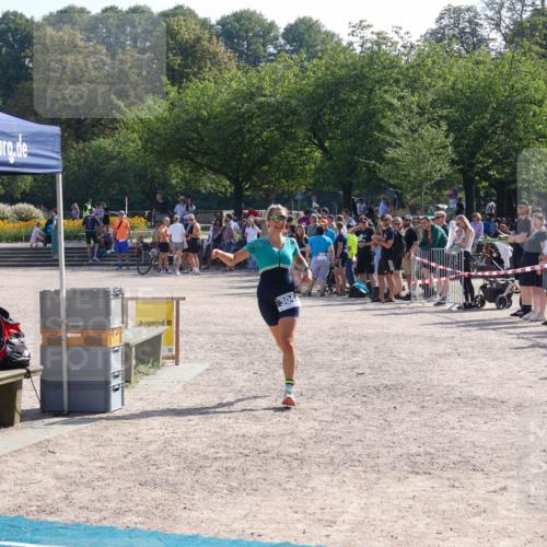 08.09.2024 - Stadtparktriathlon Luisa Fischer http://msf.ph/oto/7036129 08.09.2024 11:25:43 Ziel 278, 304 meine-sportfotos.de