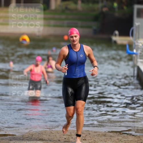 08.09.2024 - Stadtparktriathlon Michael Strokosch http://msf.ph/oto/7036136 08.09.2024 12:17:20 Schwimmen 878, 937, 938 meine-sportfotos.de