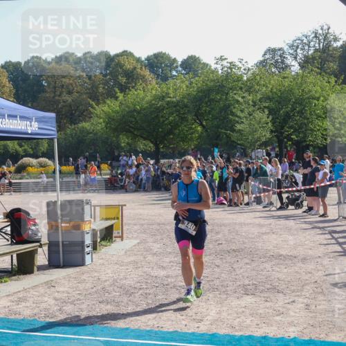 08.09.2024 - Stadtparktriathlon Luisa Fischer http://msf.ph/oto/7036151 08.09.2024 11:26:37 Ziel 340 meine-sportfotos.de