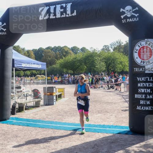 08.09.2024 - Stadtparktriathlon Luisa Fischer http://msf.ph/oto/7036157 08.09.2024 11:26:38 Ziel 340 meine-sportfotos.de