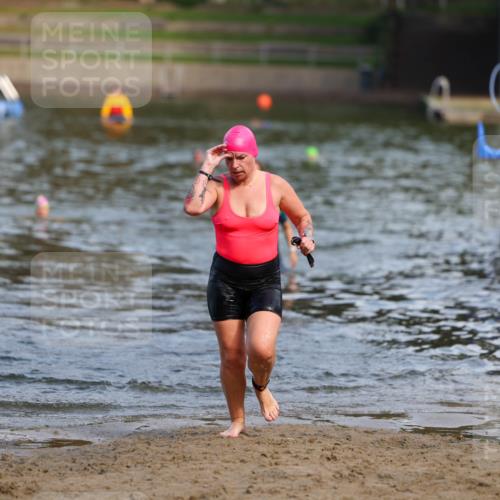 08.09.2024 - Stadtparktriathlon Michael Strokosch http://msf.ph/oto/7036160 08.09.2024 12:17:26 Schwimmen 878, 938 meine-sportfotos.de