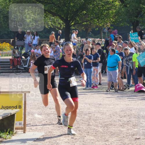 08.09.2024 - Stadtparktriathlon Luisa Fischer http://msf.ph/oto/7036164 08.09.2024 11:26:45 Ziel 323, 346, 357 meine-sportfotos.de