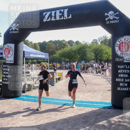 08.09.2024 - Stadtparktriathlon Luisa Fischer http://msf.ph/oto/7036173 08.09.2024 11:26:47 Ziel 323, 346, 357 meine-sportfotos.de