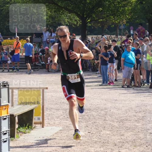 08.09.2024 - Stadtparktriathlon Luisa Fischer http://msf.ph/oto/7036187 08.09.2024 11:26:57 Ziel 323, 391 meine-sportfotos.de