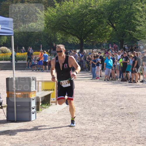 08.09.2024 - Stadtparktriathlon Luisa Fischer http://msf.ph/oto/7036191 08.09.2024 11:26:57 Ziel 323, 391 meine-sportfotos.de