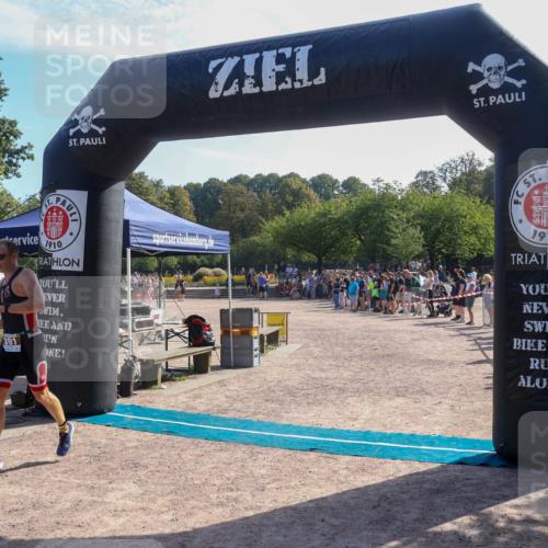 08.09.2024 - Stadtparktriathlon Luisa Fischer http://msf.ph/oto/7036202 08.09.2024 11:26:59 Ziel 391 meine-sportfotos.de