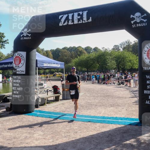 08.09.2024 - Stadtparktriathlon Luisa Fischer http://msf.ph/oto/7036220 08.09.2024 11:27:06 Ziel 303, 449 meine-sportfotos.de