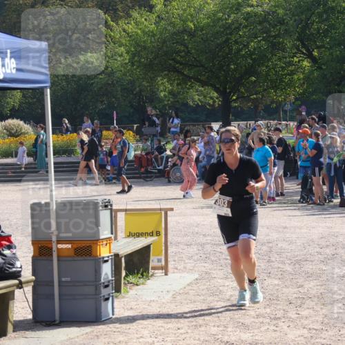 08.09.2024 - Stadtparktriathlon Luisa Fischer http://msf.ph/oto/7036224 08.09.2024 11:27:10 Ziel 303, 449 meine-sportfotos.de