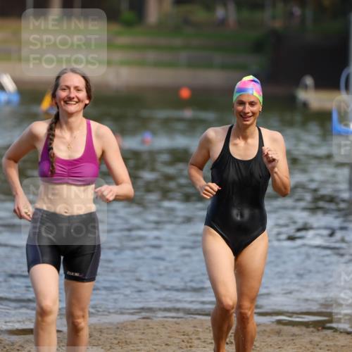 08.09.2024 - Stadtparktriathlon Michael Strokosch http://msf.ph/oto/7036235 08.09.2024 12:17:42 Schwimmen 855, 874 meine-sportfotos.de