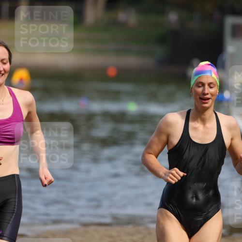 08.09.2024 - Stadtparktriathlon Michael Strokosch http://msf.ph/oto/7036249 08.09.2024 12:17:43 Schwimmen 855, 874 meine-sportfotos.de