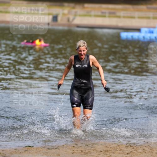 08.09.2024 - Stadtparktriathlon Michael Strokosch http://msf.ph/oto/7036260 08.09.2024 12:18:17 Schwimmen 882, 896, 898 meine-sportfotos.de