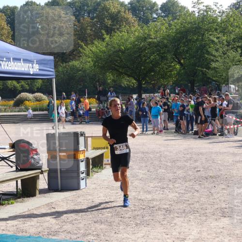08.09.2024 - Stadtparktriathlon Luisa Fischer http://msf.ph/oto/7036263 08.09.2024 11:27:21 Ziel 313, 348 meine-sportfotos.de