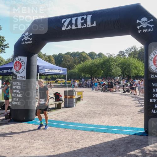 08.09.2024 - Stadtparktriathlon Luisa Fischer http://msf.ph/oto/7036272 08.09.2024 11:27:22 Ziel 313, 348 meine-sportfotos.de