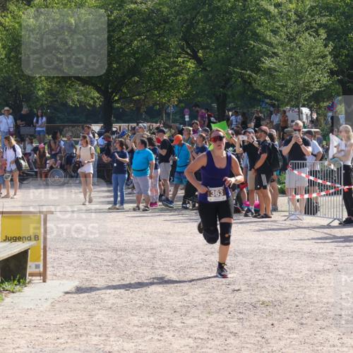 08.09.2024 - Stadtparktriathlon Luisa Fischer http://msf.ph/oto/7036276 08.09.2024 11:27:32 Ziel 363 meine-sportfotos.de