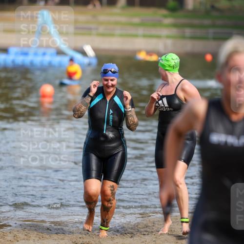 08.09.2024 - Stadtparktriathlon Michael Strokosch http://msf.ph/oto/7036286 08.09.2024 12:18:21 Schwimmen 882, 896, 898 meine-sportfotos.de