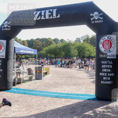 08.09.2024 - Stadtparktriathlon Luisa Fischer http://msf.ph/oto/7036298 08.09.2024 11:27:36 Ziel 321, 363 meine-sportfotos.de