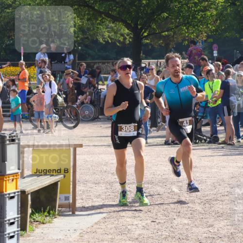 08.09.2024 - Stadtparktriathlon Luisa Fischer http://msf.ph/oto/7036312 08.09.2024 11:27:44 Ziel 43, 308, 321 meine-sportfotos.de