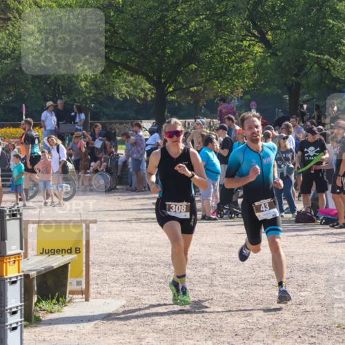 08.09.2024 - Stadtparktriathlon Luisa Fischer http://msf.ph/oto/7036314 08.09.2024 11:27:45 Ziel 43, 308, 321 meine-sportfotos.de