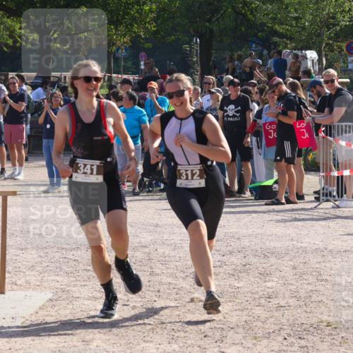 08.09.2024 - Stadtparktriathlon Luisa Fischer http://msf.ph/oto/7036323 08.09.2024 11:28:07 Ziel 312, 341 meine-sportfotos.de