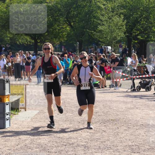 08.09.2024 - Stadtparktriathlon Luisa Fischer http://msf.ph/oto/7036324 08.09.2024 11:28:07 Ziel 312, 341 meine-sportfotos.de