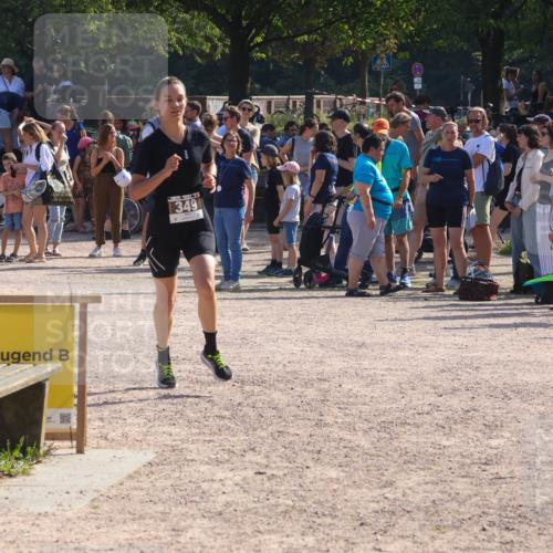 08.09.2024 - Stadtparktriathlon Luisa Fischer http://msf.ph/oto/7036330 08.09.2024 11:28:23 Ziel 349 meine-sportfotos.de
