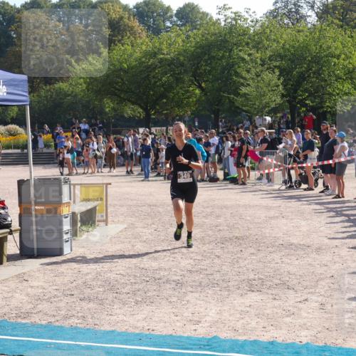 08.09.2024 - Stadtparktriathlon Luisa Fischer http://msf.ph/oto/7036336 08.09.2024 11:28:25 Ziel 349 meine-sportfotos.de