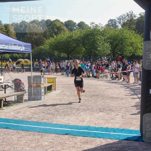 08.09.2024 - Stadtparktriathlon Luisa Fischer http://msf.ph/oto/7036337 08.09.2024 11:28:25 Ziel 349 meine-sportfotos.de