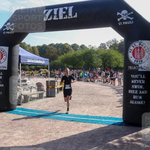 08.09.2024 - Stadtparktriathlon Luisa Fischer http://msf.ph/oto/7036340 08.09.2024 11:28:26 Ziel 349 meine-sportfotos.de