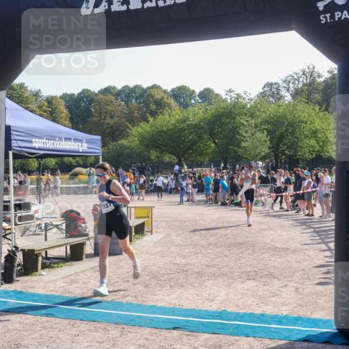 08.09.2024 - Stadtparktriathlon Luisa Fischer http://msf.ph/oto/7036362 08.09.2024 11:28:53 Ziel 1936, 1937 meine-sportfotos.de