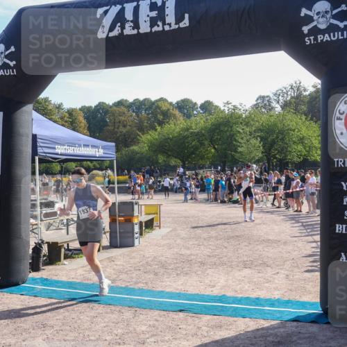 08.09.2024 - Stadtparktriathlon Luisa Fischer http://msf.ph/oto/7036363 08.09.2024 11:28:54 Ziel 435, 1937 meine-sportfotos.de