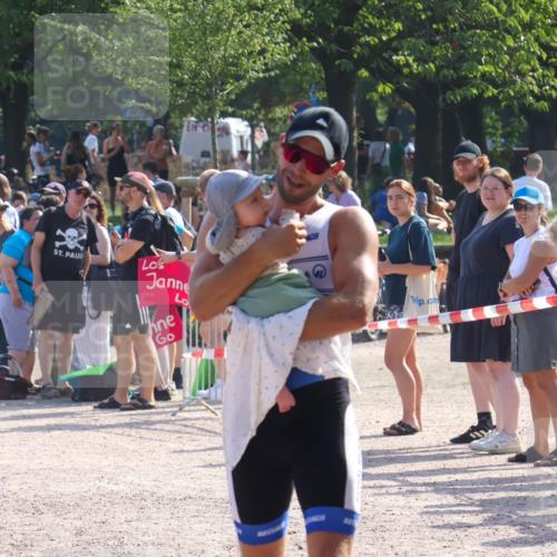 08.09.2024 - Stadtparktriathlon Luisa Fischer http://msf.ph/oto/7036365 08.09.2024 11:28:58 Ziel 435, 1937 meine-sportfotos.de