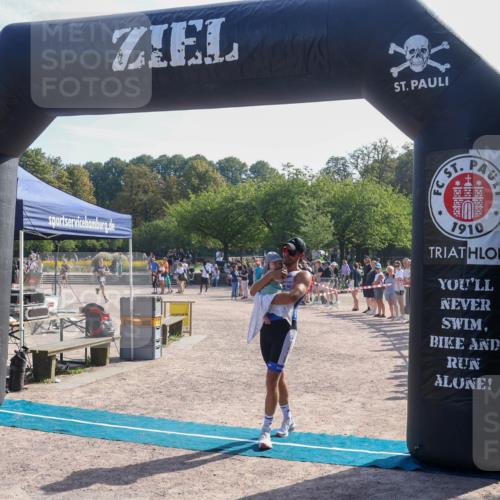 08.09.2024 - Stadtparktriathlon Luisa Fischer http://msf.ph/oto/7036380 08.09.2024 11:29:01 Ziel 386, 435 meine-sportfotos.de