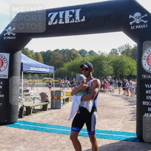 08.09.2024 - Stadtparktriathlon Luisa Fischer http://msf.ph/oto/7036390 08.09.2024 11:29:04 Ziel 298, 386, 435 meine-sportfotos.de