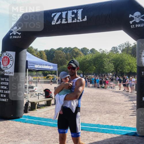 08.09.2024 - Stadtparktriathlon Luisa Fischer http://msf.ph/oto/7036391 08.09.2024 11:29:04 Ziel 298, 386, 435 meine-sportfotos.de