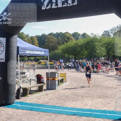 08.09.2024 - Stadtparktriathlon Luisa Fischer http://msf.ph/oto/7036399 08.09.2024 11:29:08 Ziel 298, 386, 398 meine-sportfotos.de